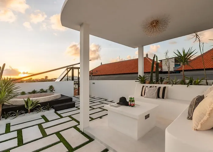 2bd Stylish By The Berawa With Rooftop