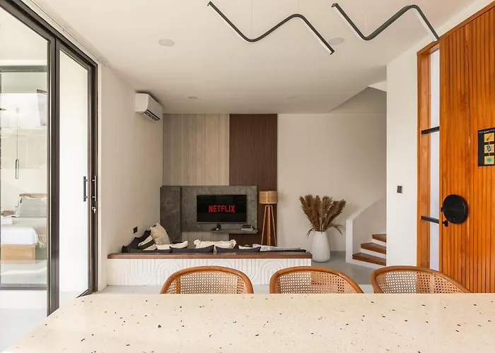 Villa 2bd Stylish By The Berawa With Rooftop *